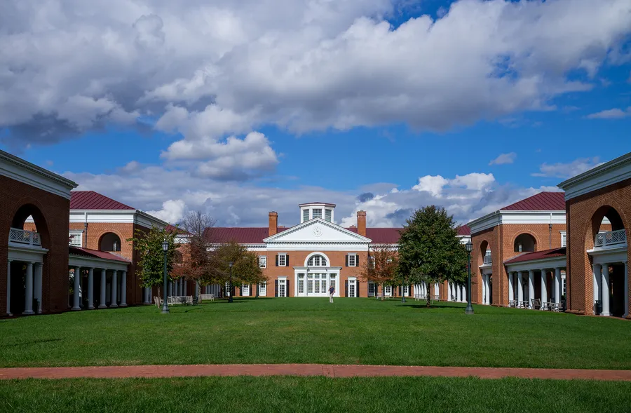 University of Virginia President to Step Down Amid Federal Pressure on DEI Programs